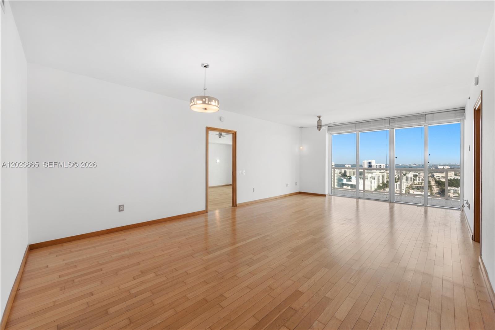 450 Alton Rd 3206