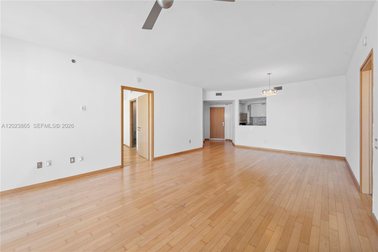 450 Alton Rd 3206