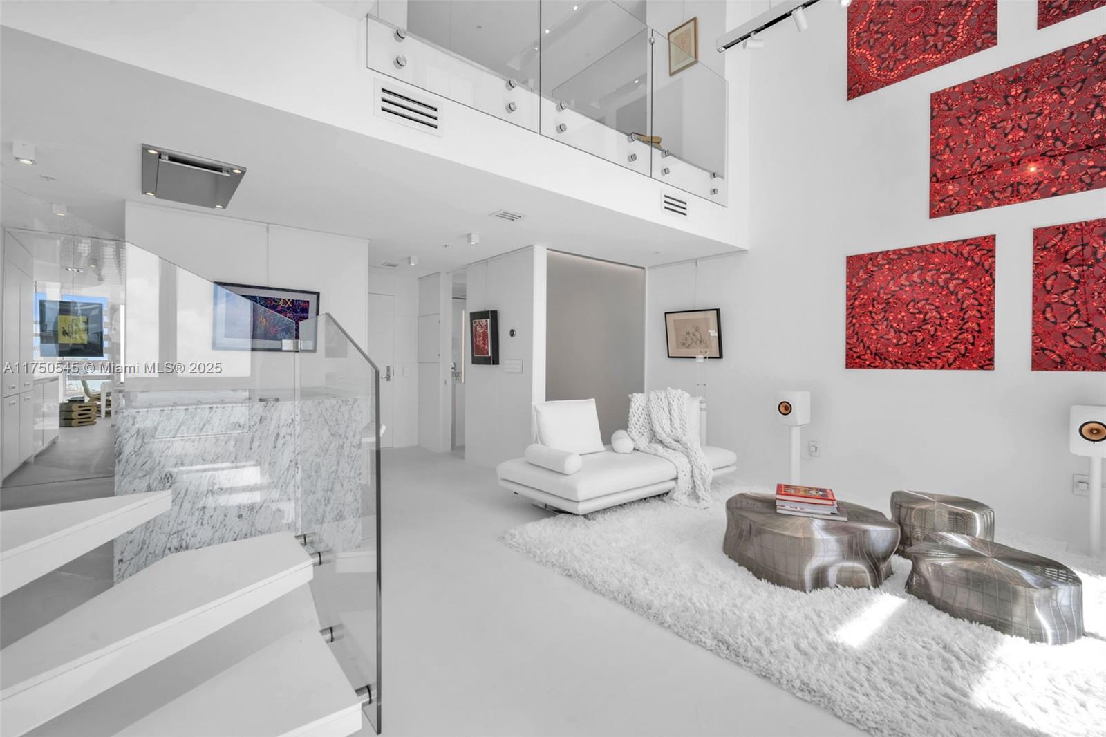 MET 1 CONDO - Residential