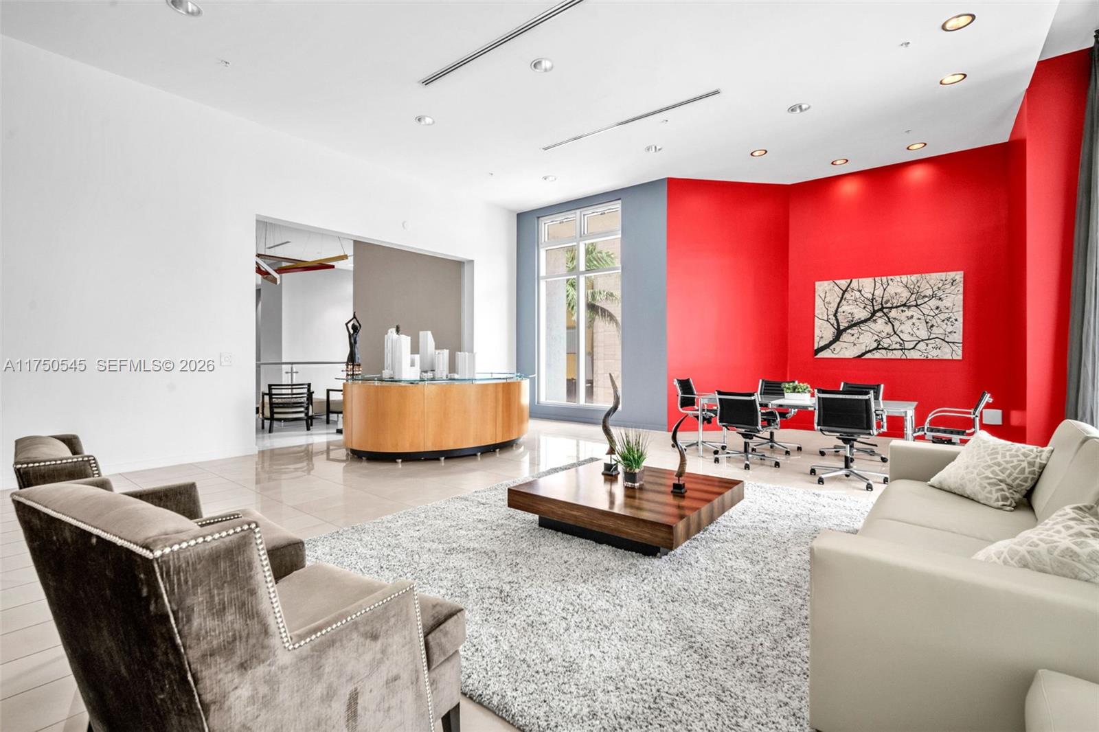 MET 1 CONDO - Residential