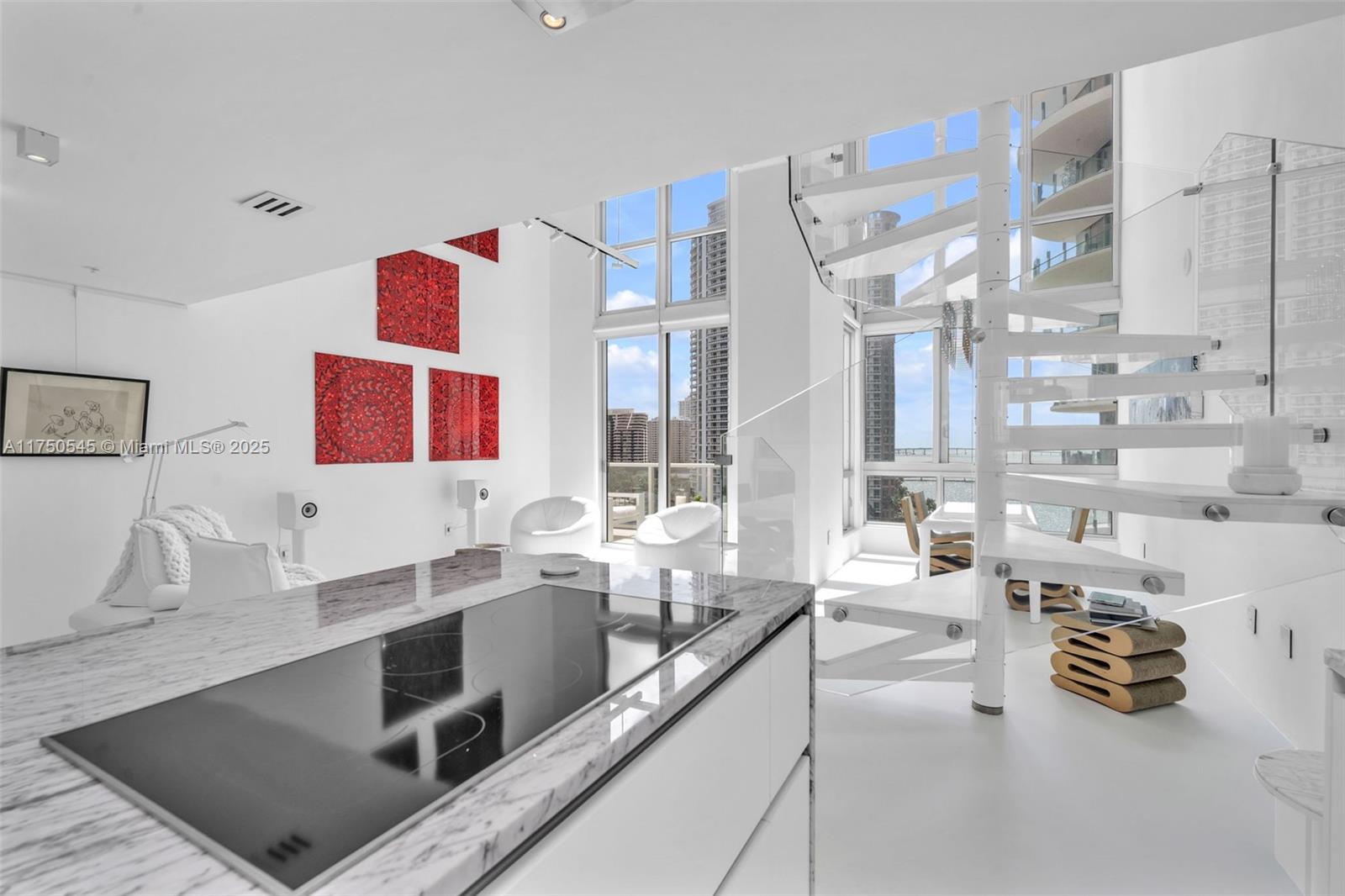 MET 1 CONDO - Residential