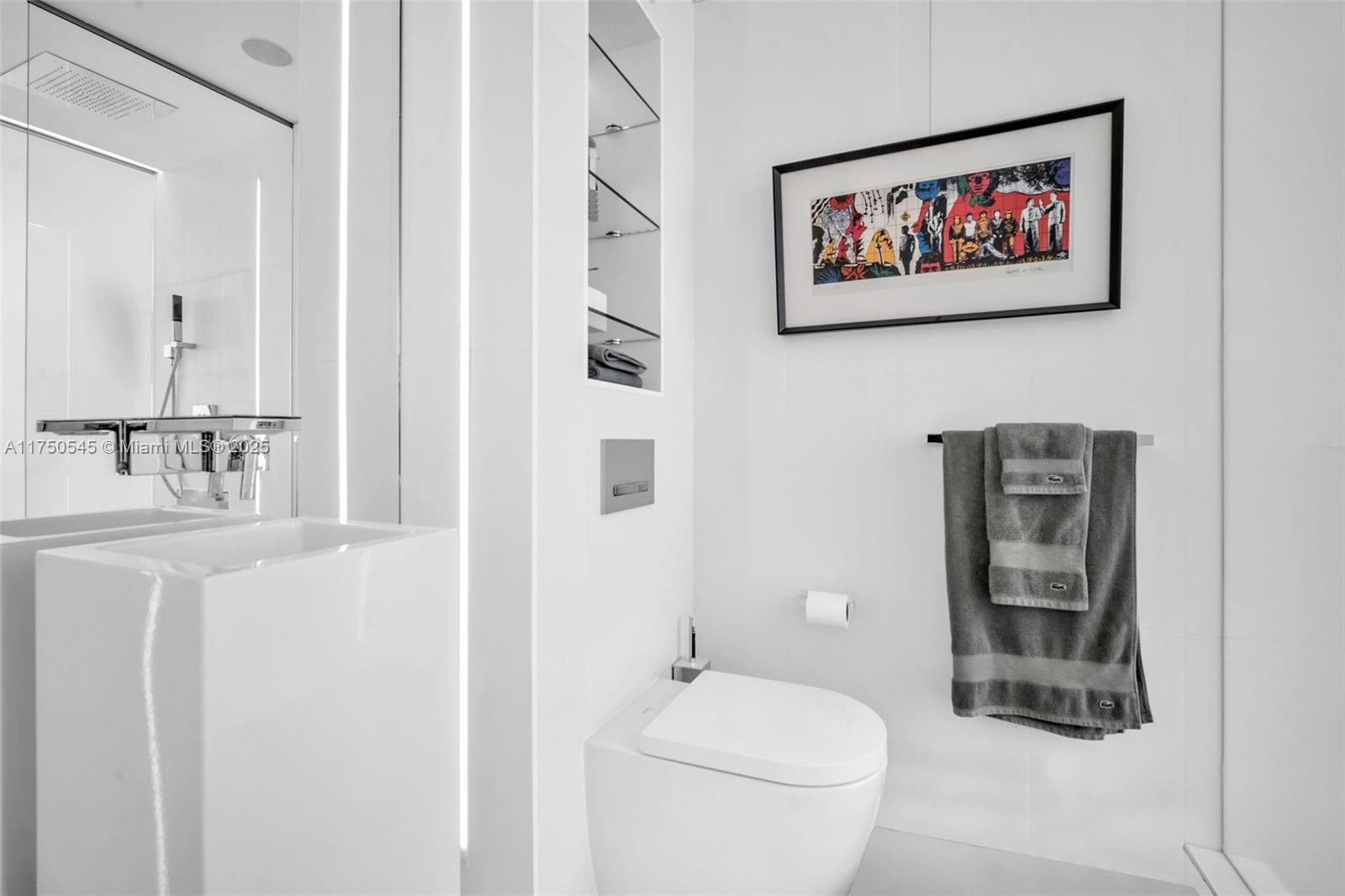 MET 1 CONDO - Residential