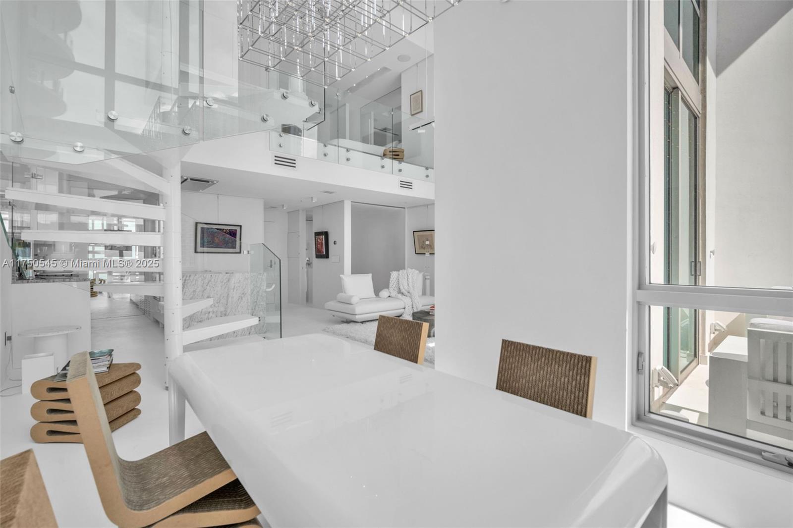 MET 1 CONDO - Residential