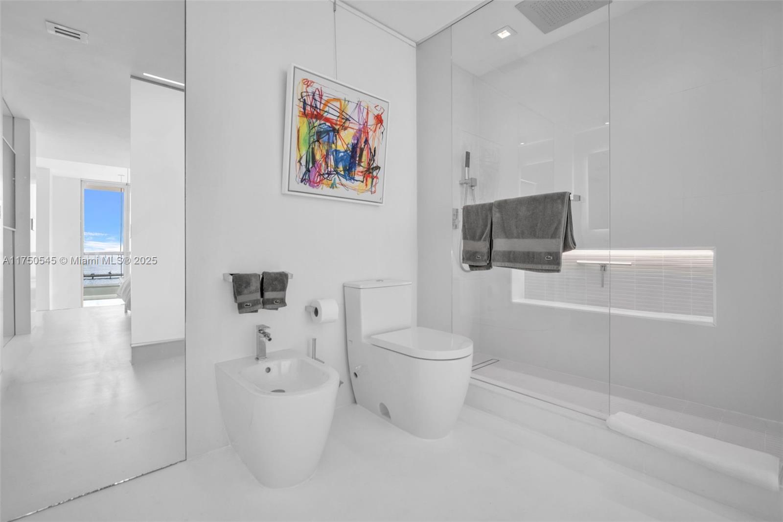 MET 1 CONDO - Residential