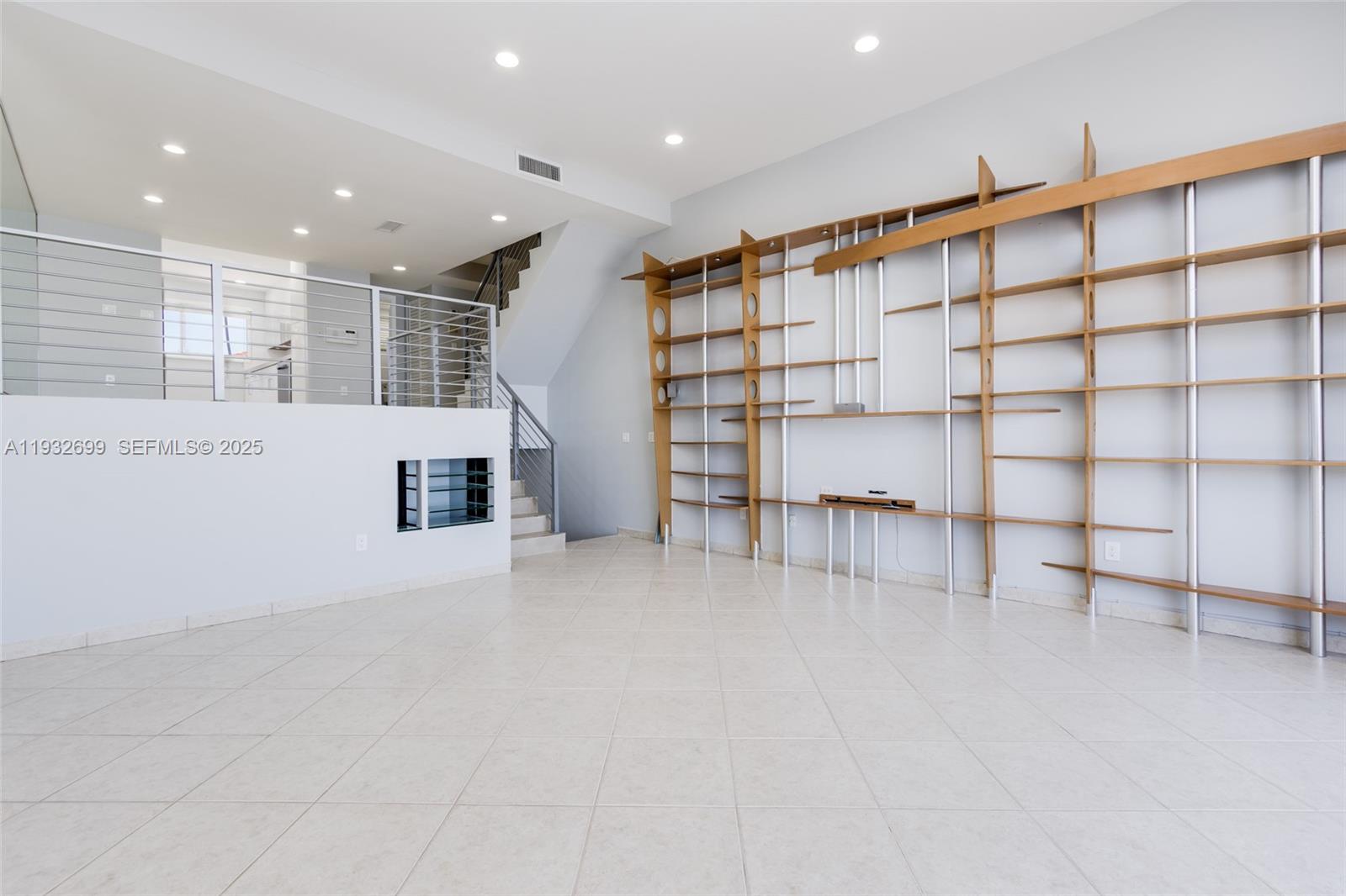 VILLAS ON THE BAY CONDO - Residential Lease