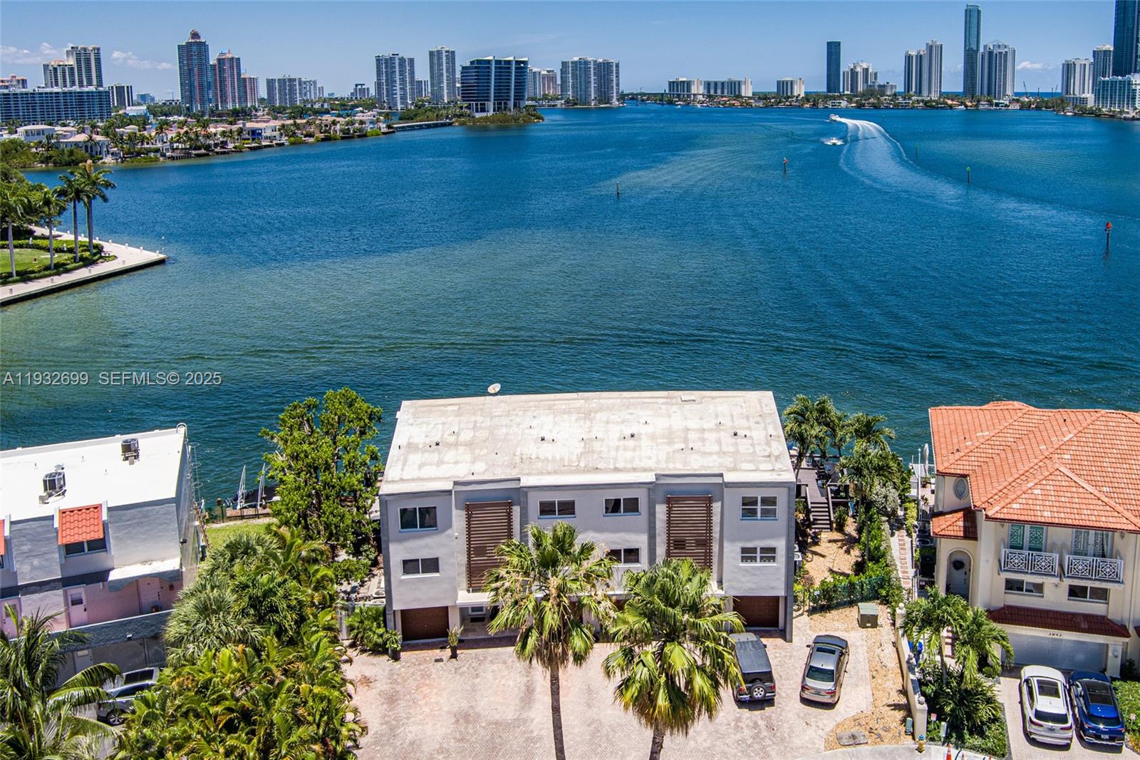 VILLAS ON THE BAY CONDO - Residential Lease