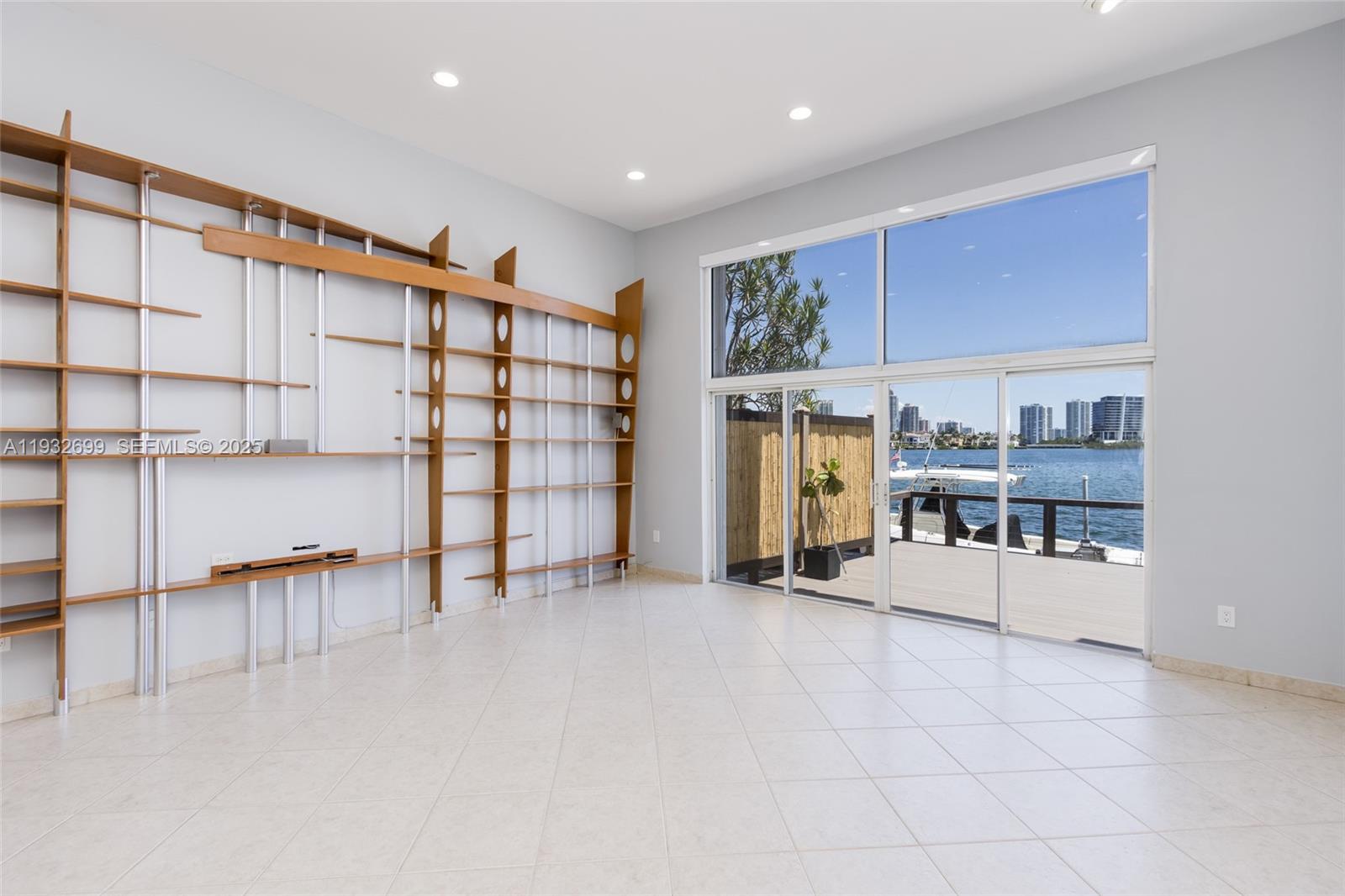 VILLAS ON THE BAY CONDO - Residential Lease