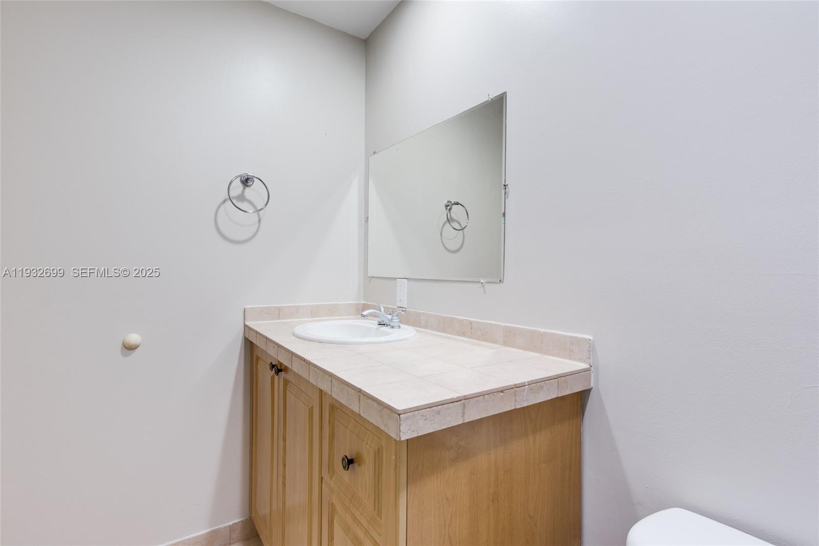 VILLAS ON THE BAY CONDO - Residential Lease