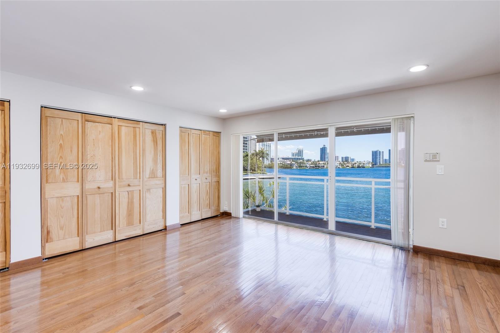 VILLAS ON THE BAY CONDO - Residential Lease