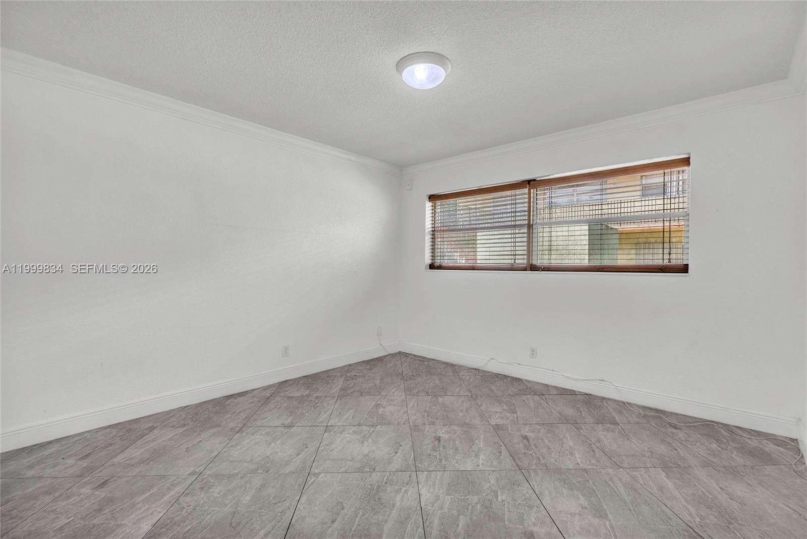 ROYAL TERRACE CONDOMINIUM - Residential