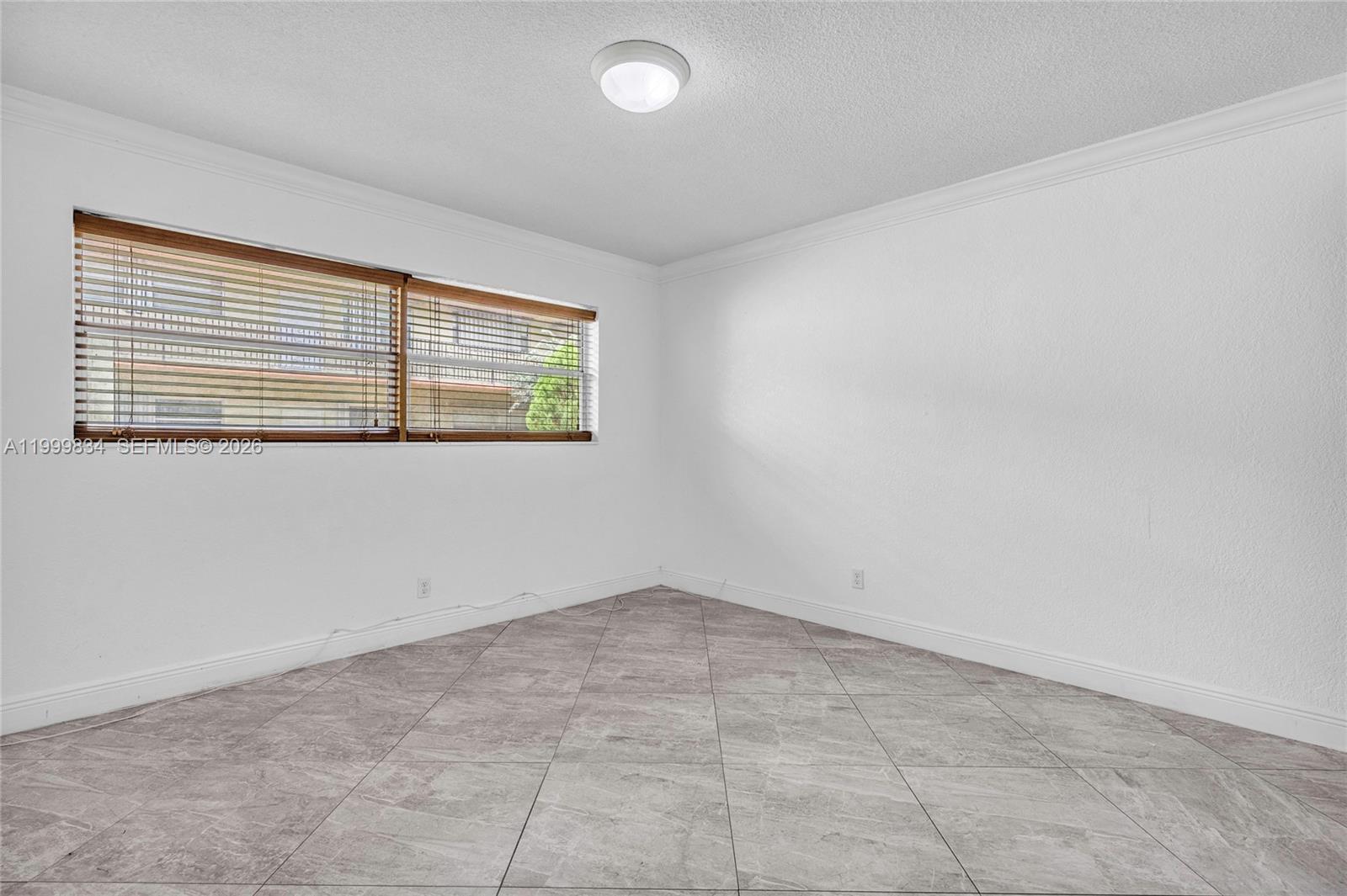 ROYAL TERRACE CONDOMINIUM - Residential