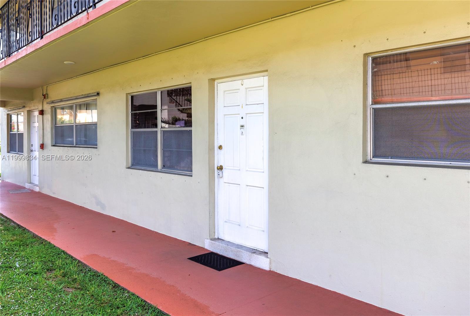 ROYAL TERRACE CONDOMINIUM - Residential