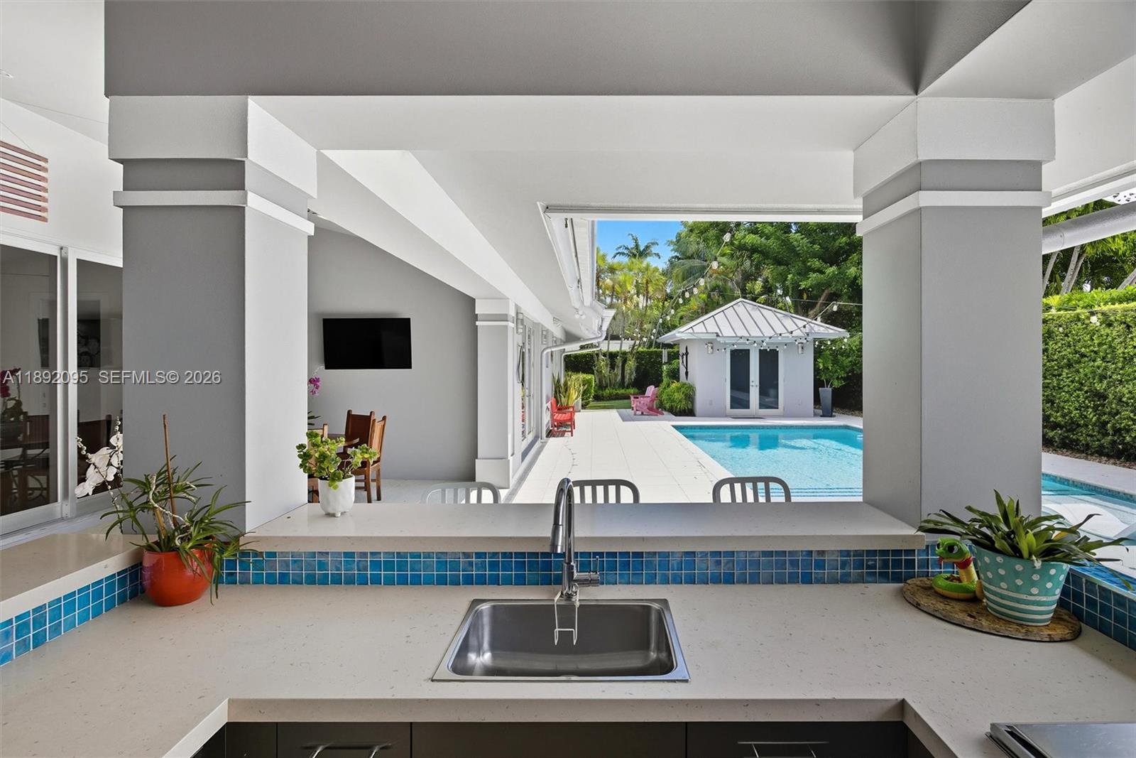 POINSETTIA ESTATES - Residential