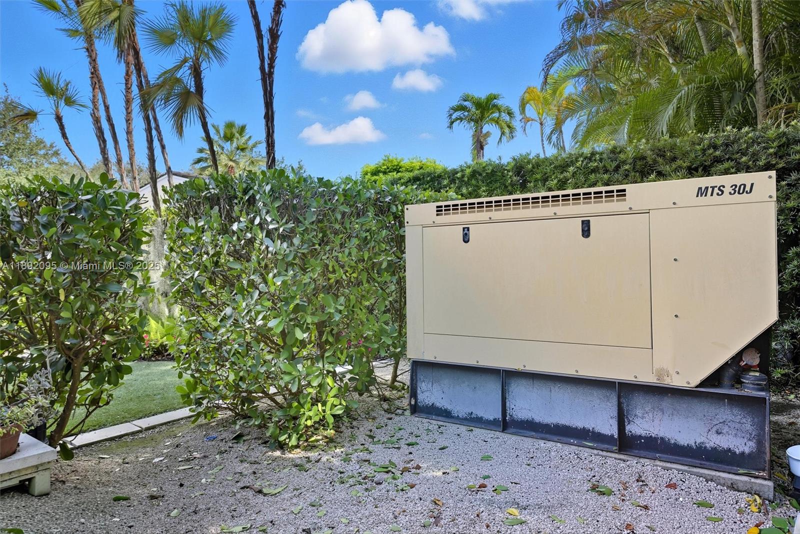 POINSETTIA ESTATES - Residential