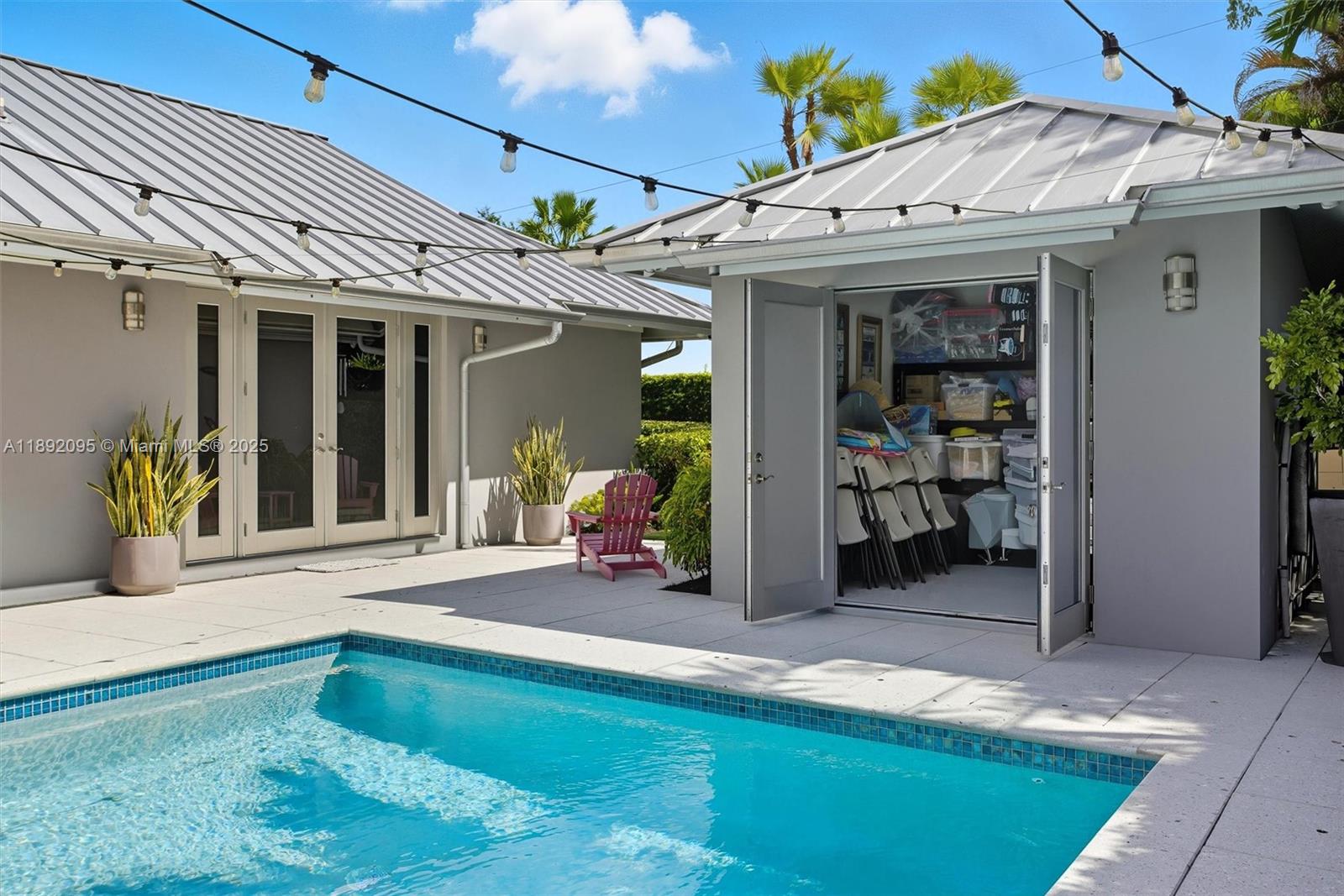 POINSETTIA ESTATES - Residential