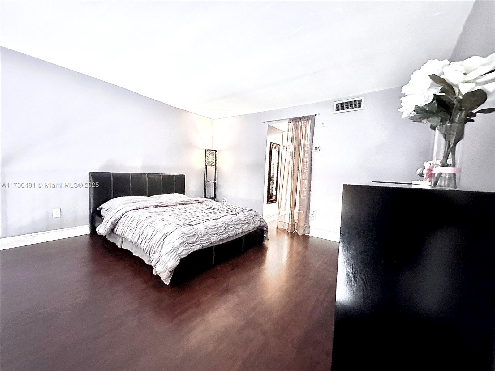 COURTYARDS AT KENDALL CON - Residential