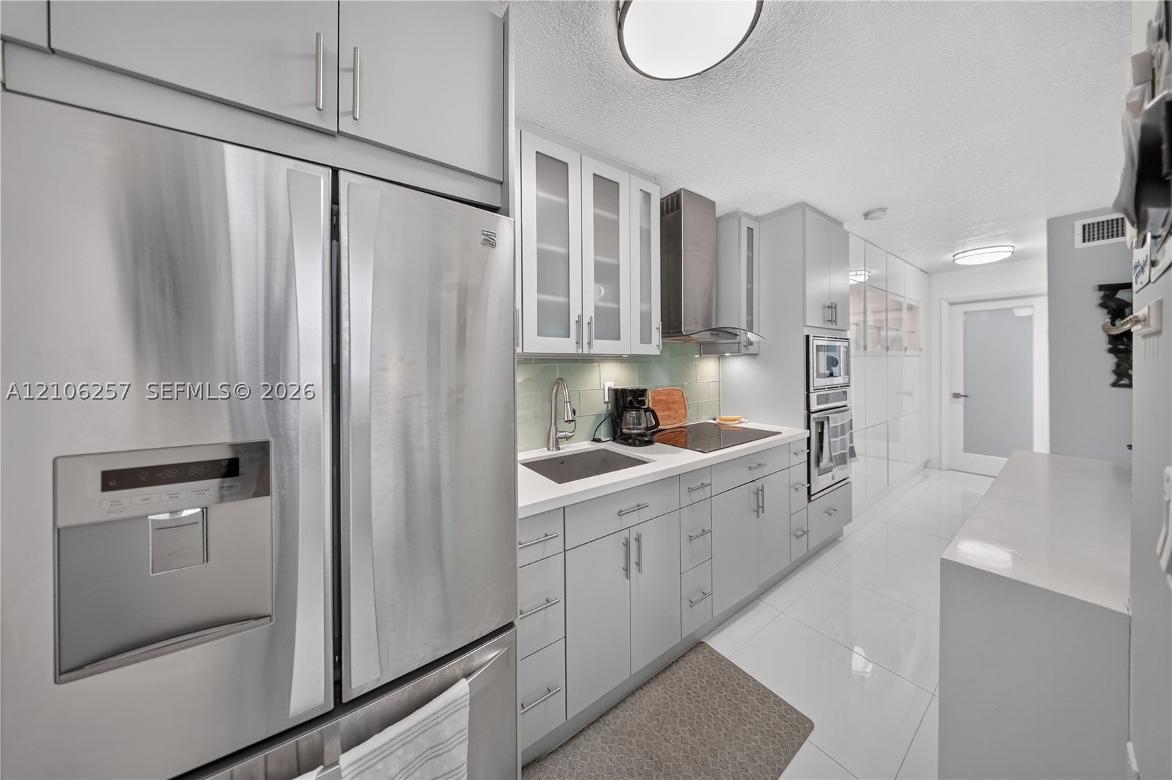 335 Collins AVE 203, Miami Beach FL 33139