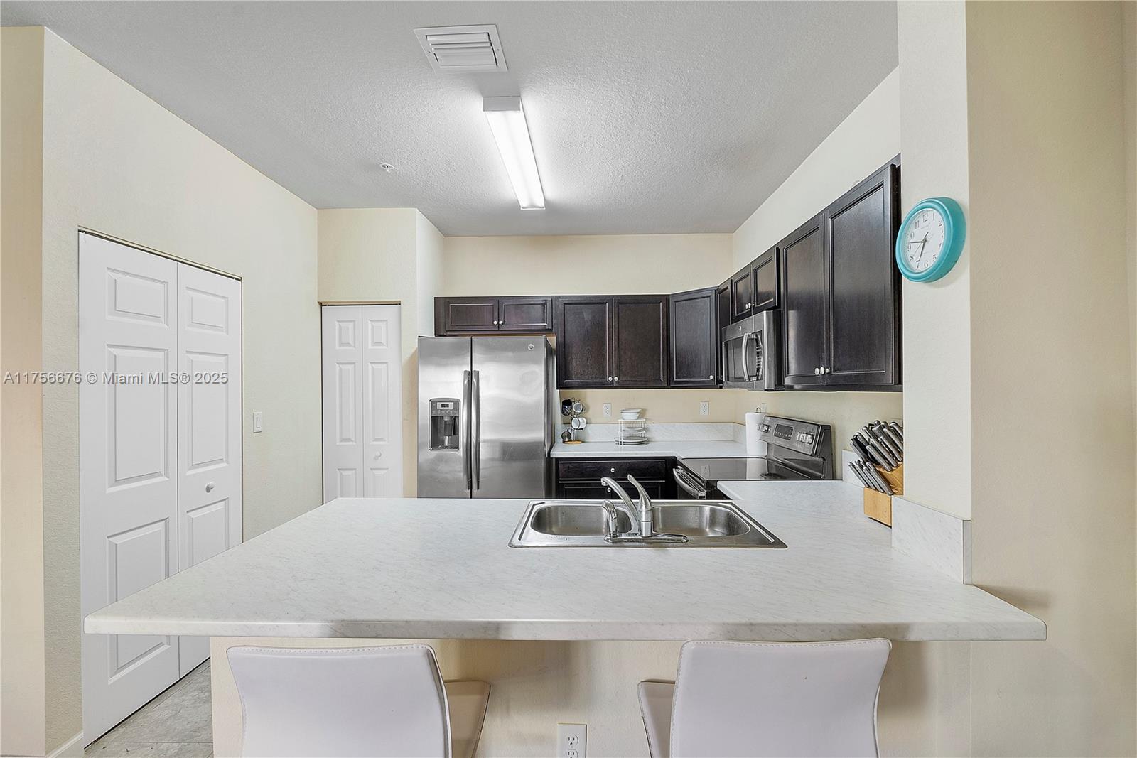 FIJI CONDO NO 1 - Residential