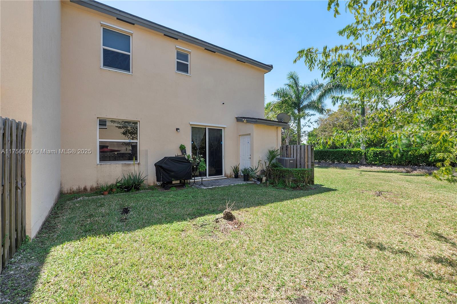 FIJI CONDO NO 1 - Residential