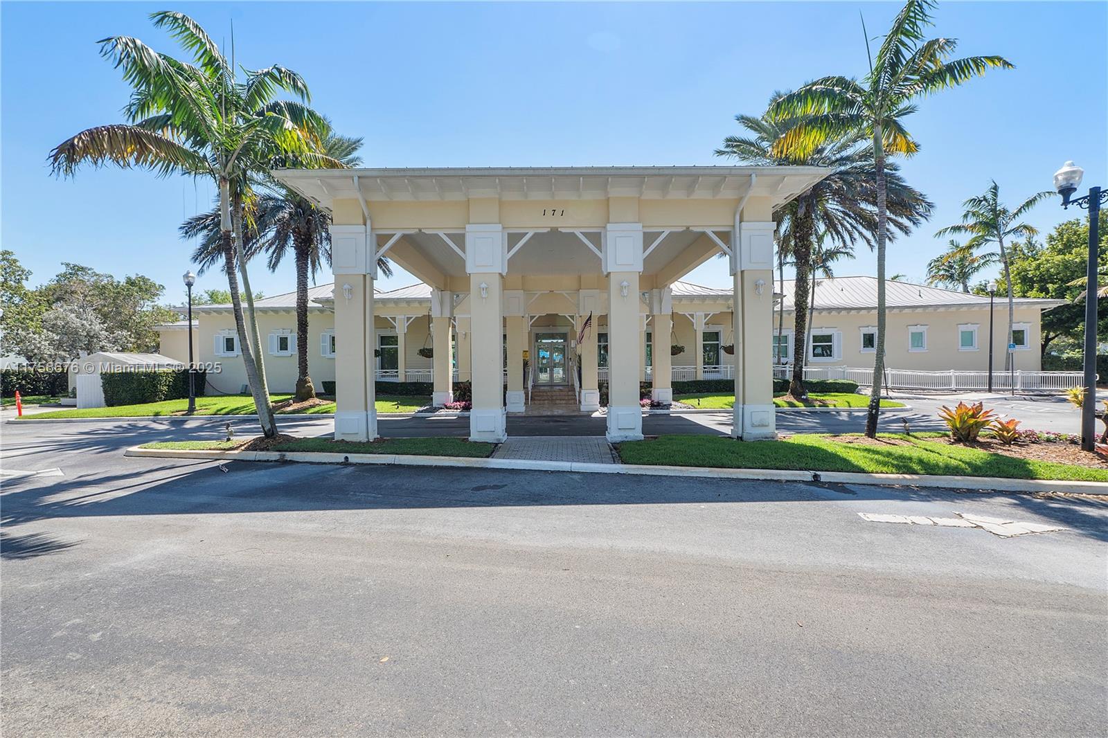 FIJI CONDO NO 1 - Residential