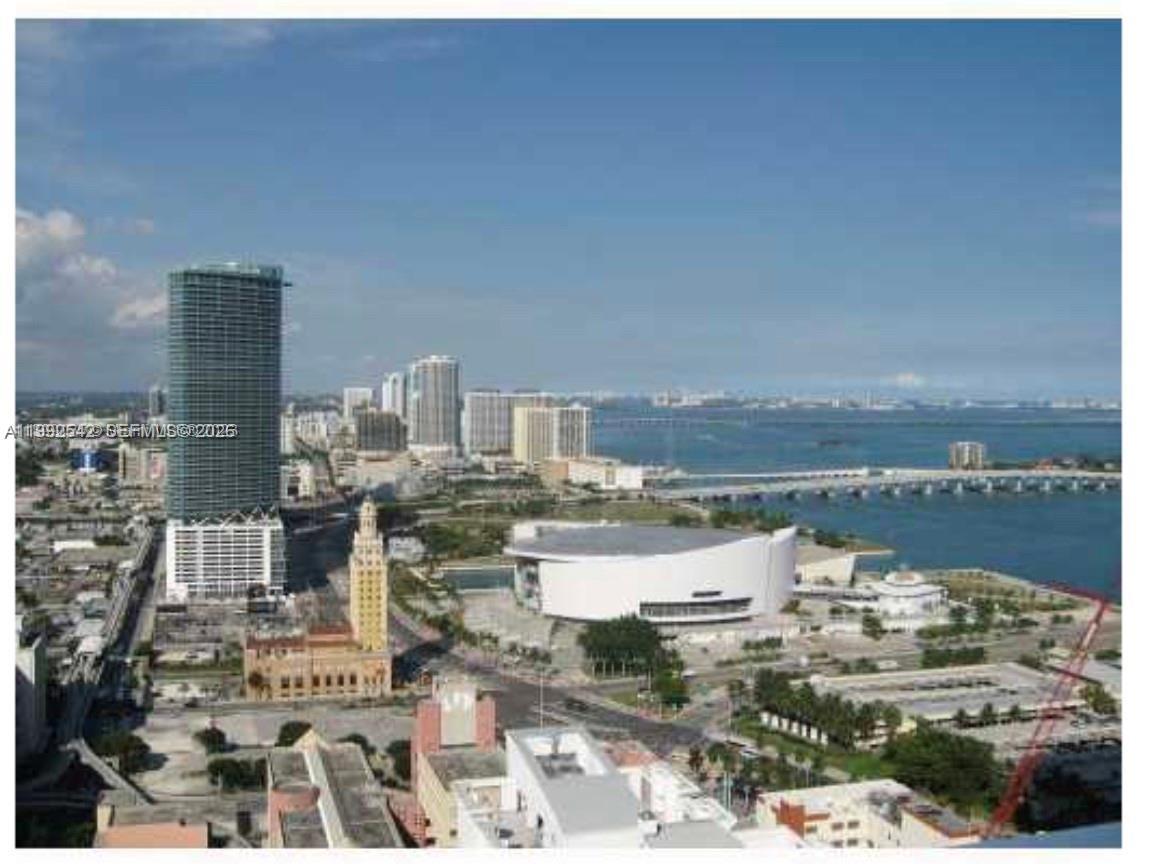 THE LOFT DOWNTOWN II COND - Residential