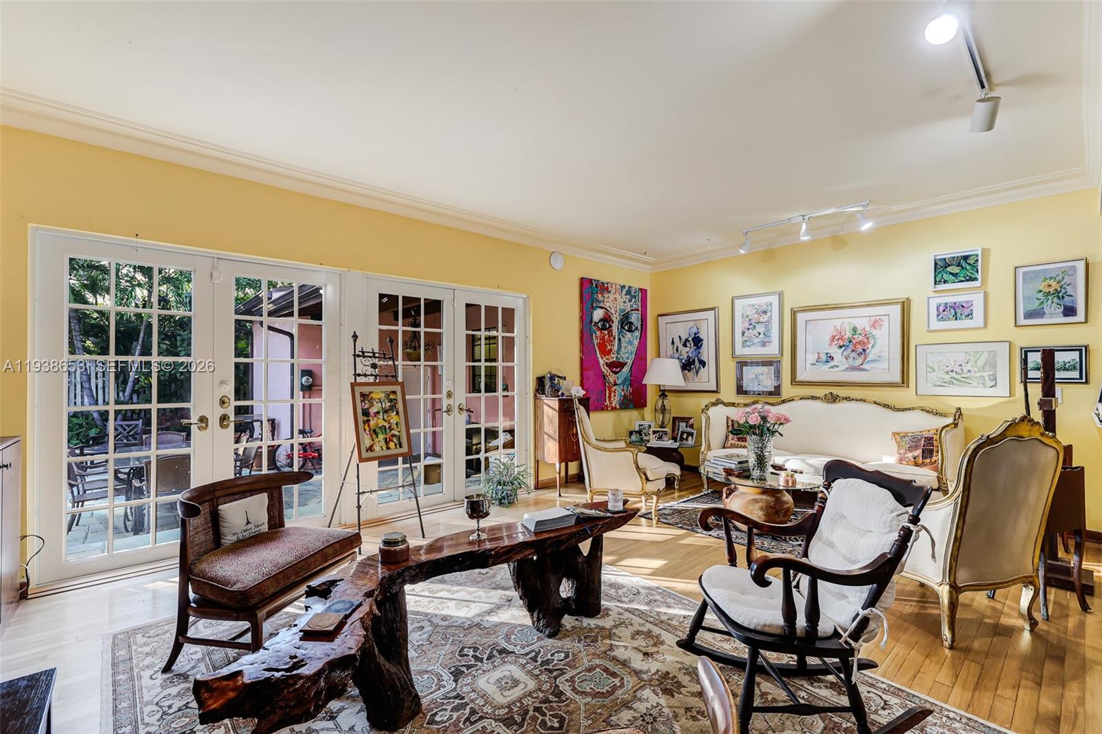 NATOMA MANORS - Residential