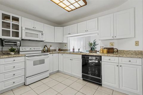 Tiny photo for 15033 SW 110th Ter, Miami, FL 33196 (MLS # A12025158)