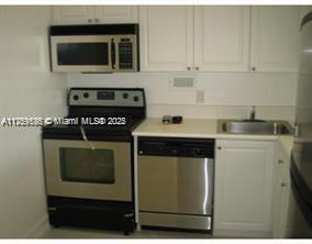 Property for Sale at 1455 N Treasure Dr 7L, North Bay Village, Miami-Dade County, Florida - Bedrooms: 1 
Bathrooms: 1  - $278,700