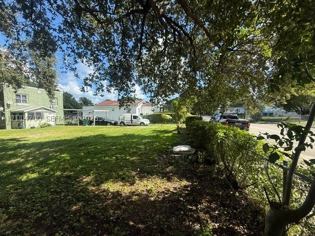 337 NW 48th St