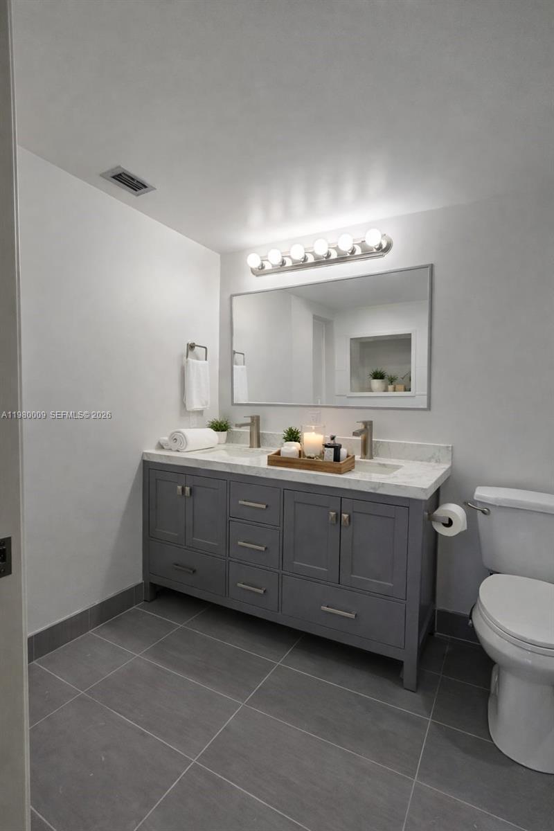 ANTIGUA VILLAGE II C COND - Residential