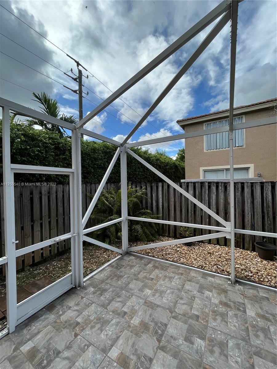 BANYAN TRAILS - Residential Lease