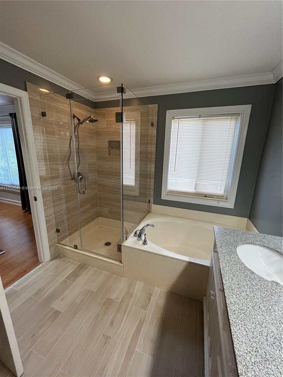 BANYAN TRAILS - Residential Lease