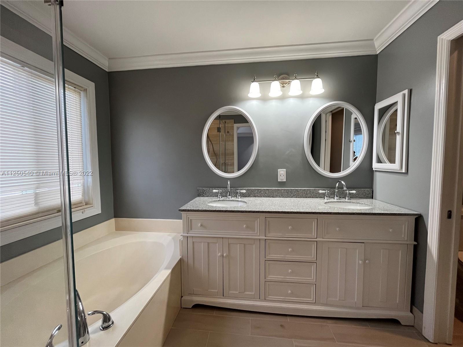 BANYAN TRAILS - Residential Lease