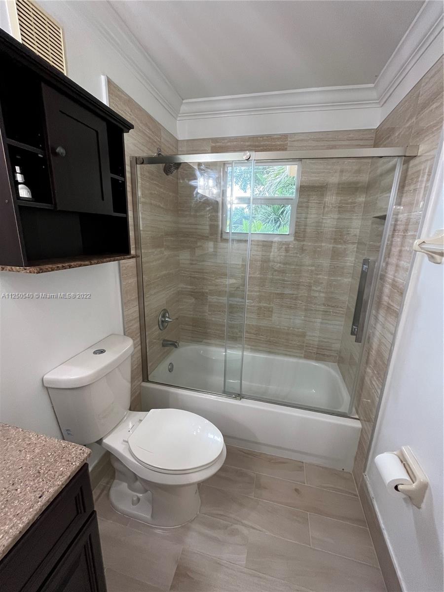 BANYAN TRAILS - Residential Lease