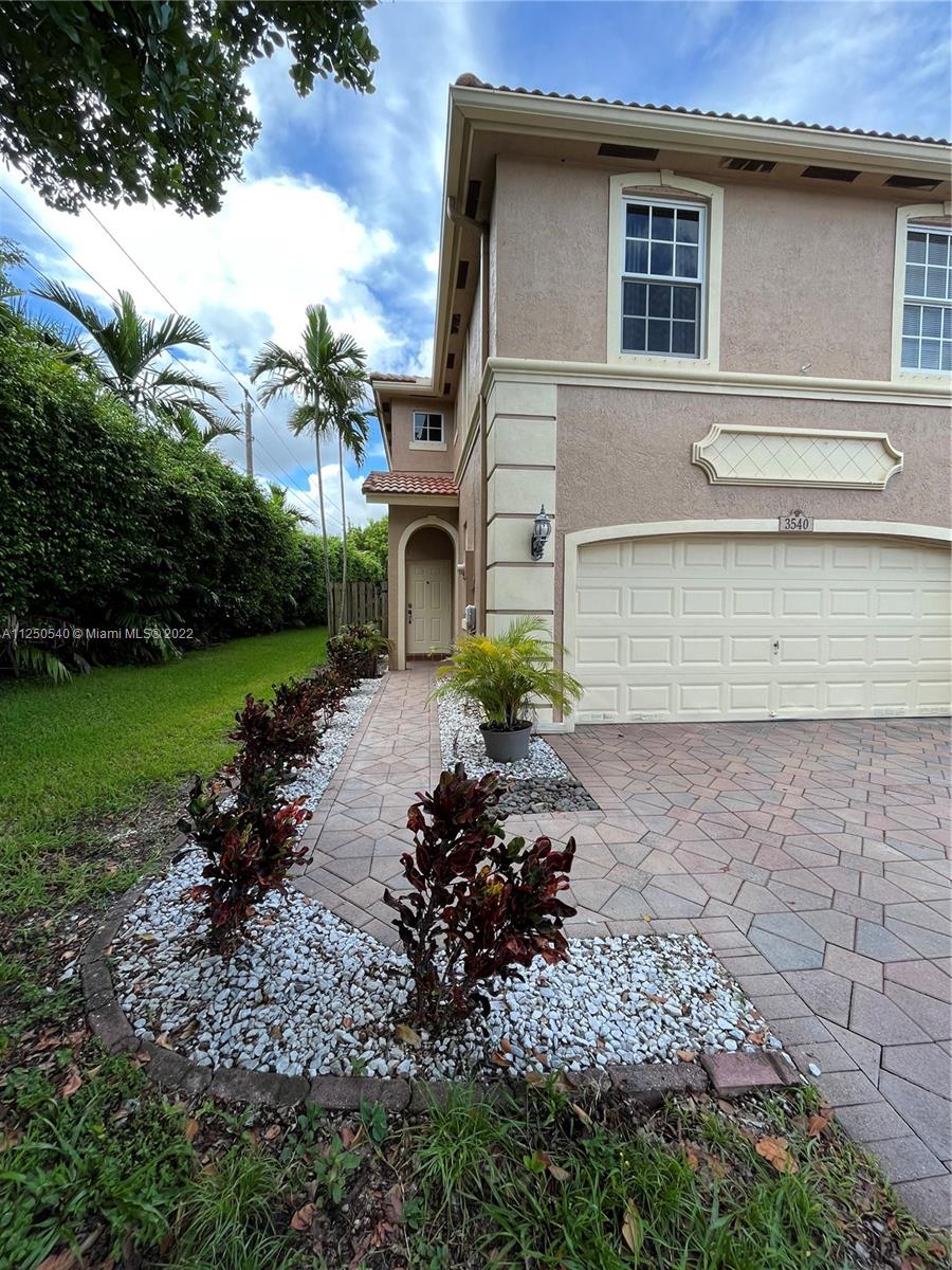 BANYAN TRAILS - Residential Lease