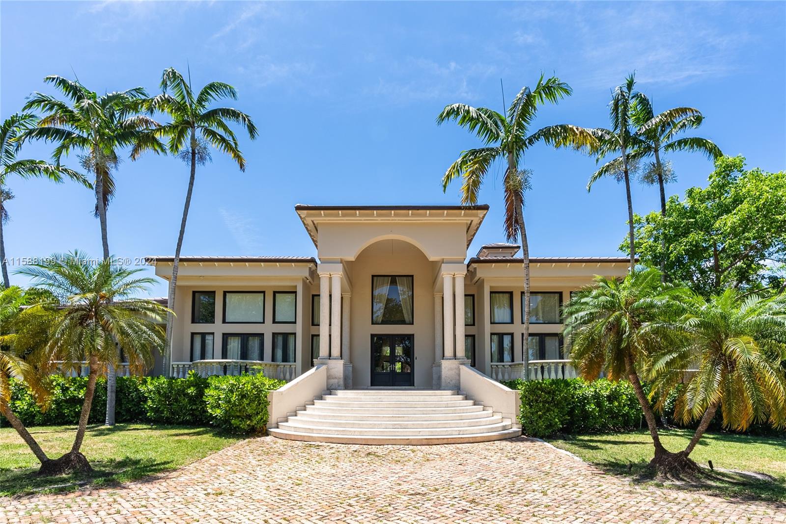 Property for Sale at 8112 Los Pinos Cir, Coral Gables, Broward County, Florida - Bedrooms: 6 
Bathrooms: 7  - $9,395,000