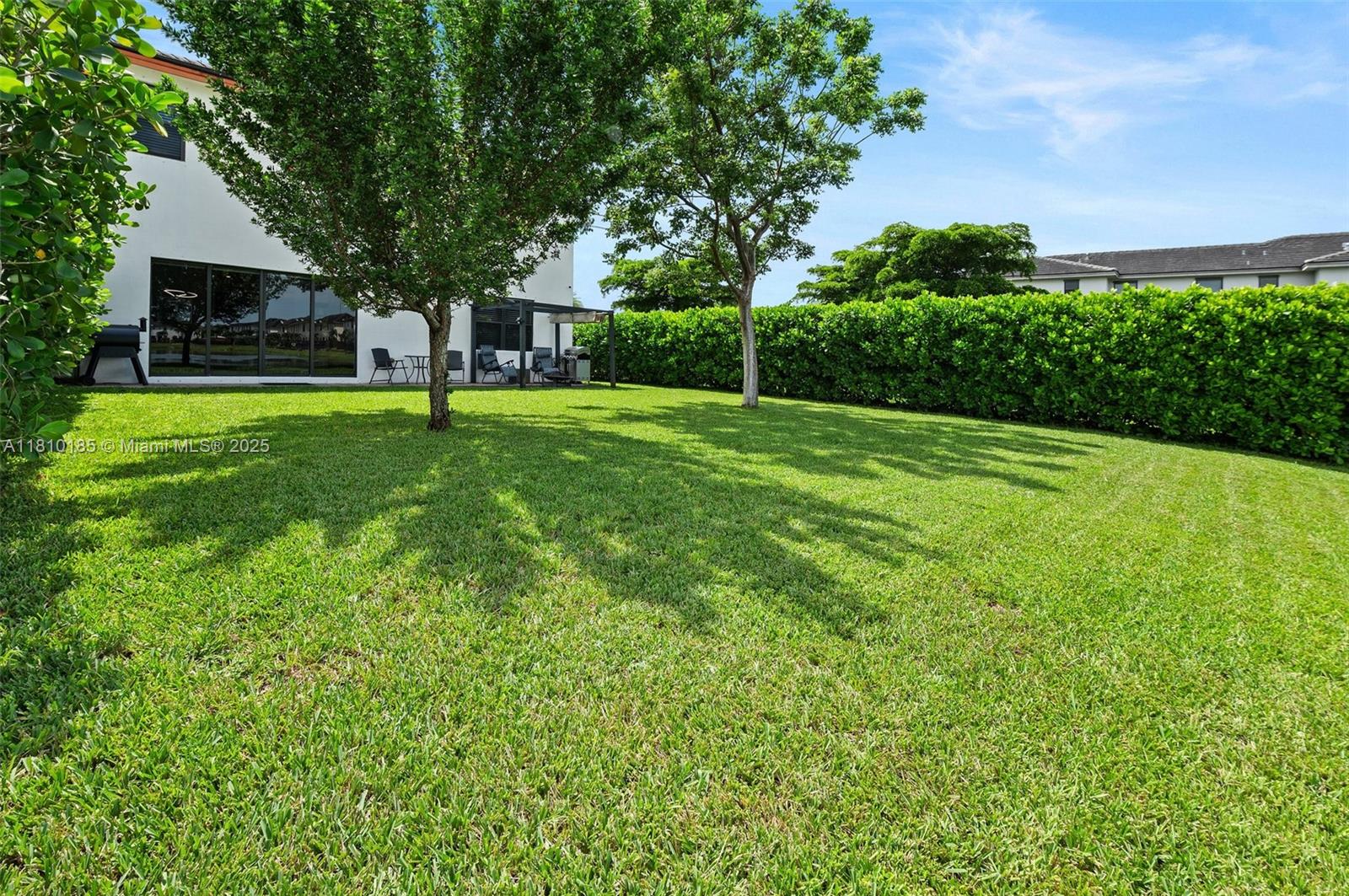 DUNNWOODY LAKE - Residential