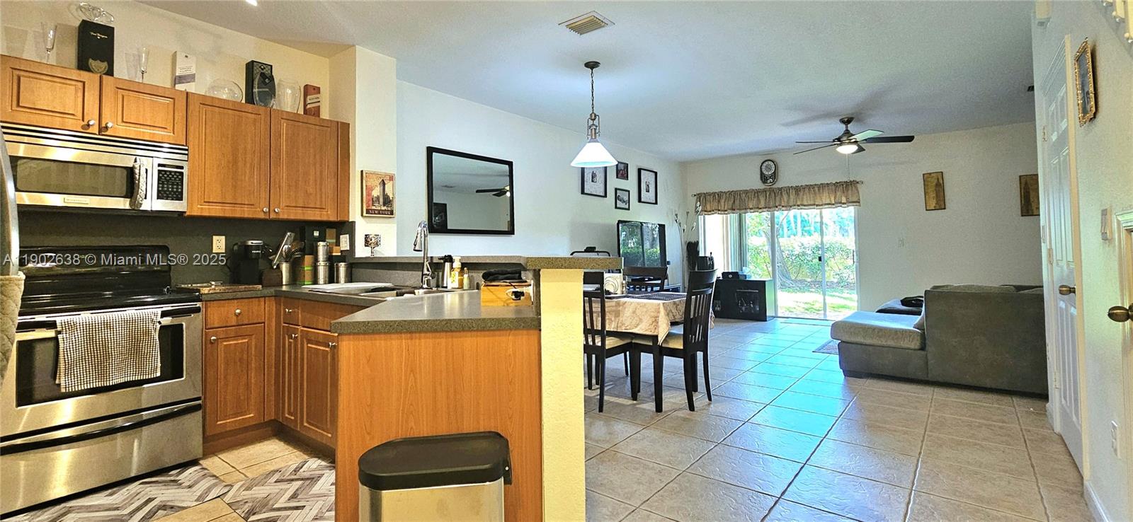 WOODLAND VILLAS 1ST ADD - Residential