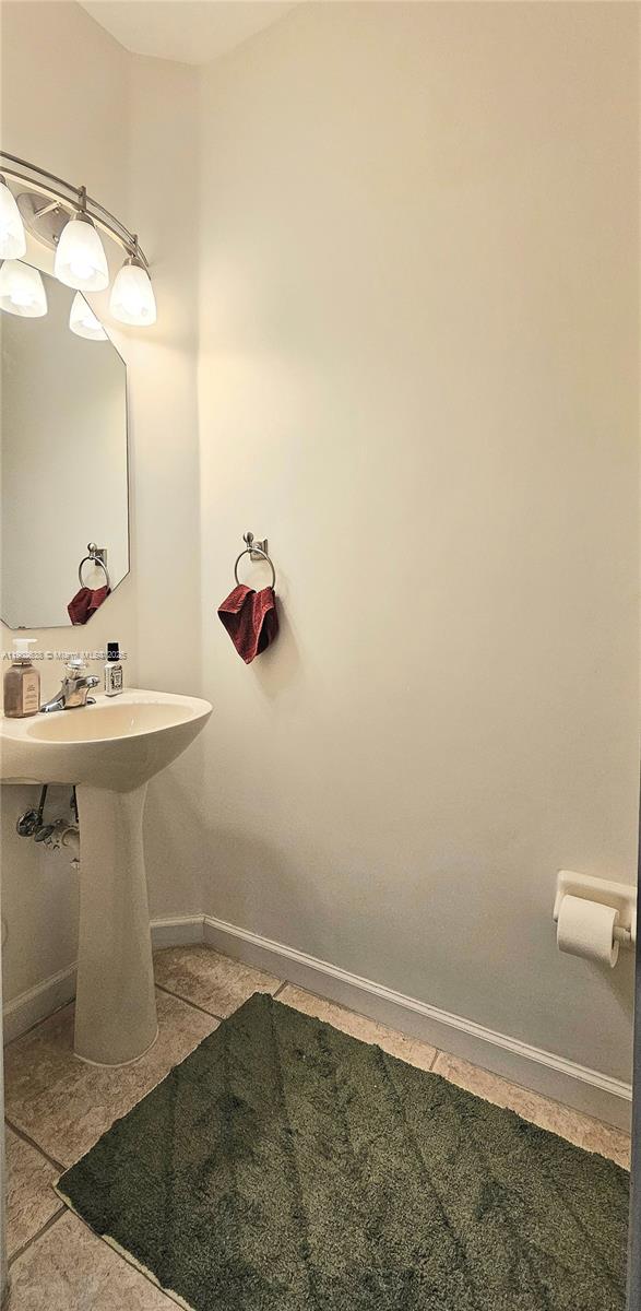 WOODLAND VILLAS 1ST ADD - Residential