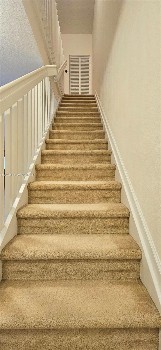 WOODLAND VILLAS 1ST ADD - Residential