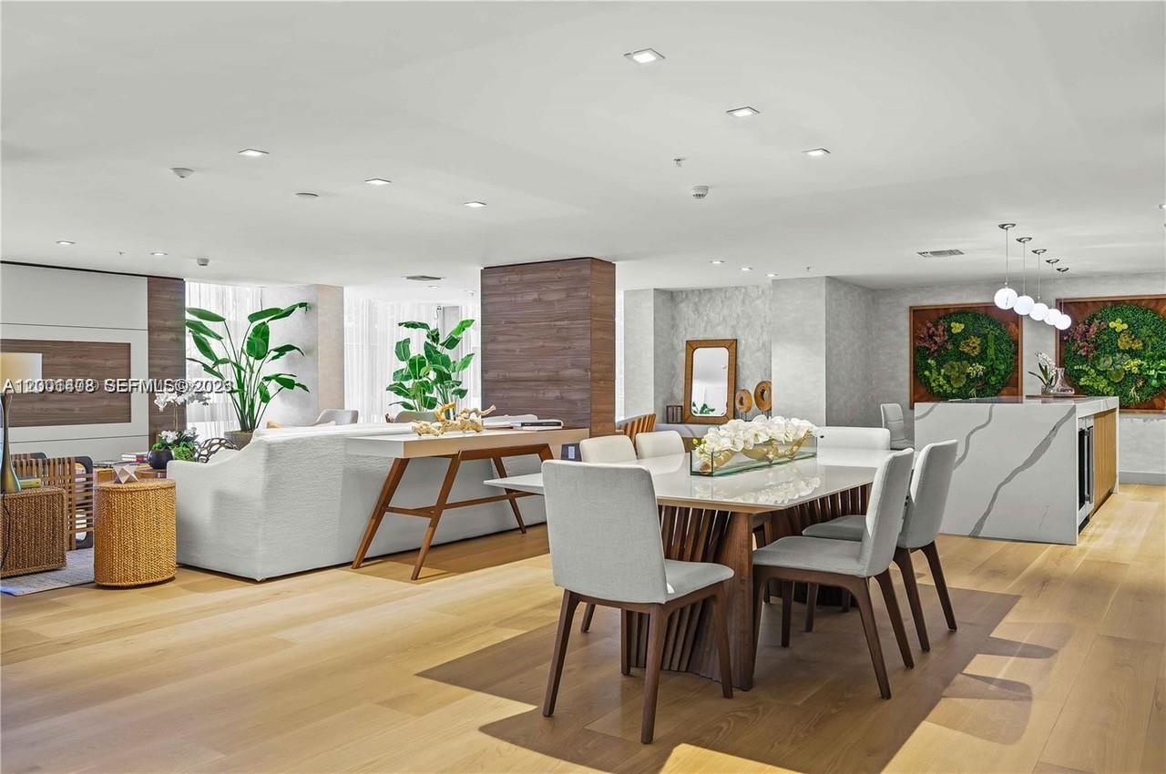 BIJOU BAY HARBOR - Residential Lease