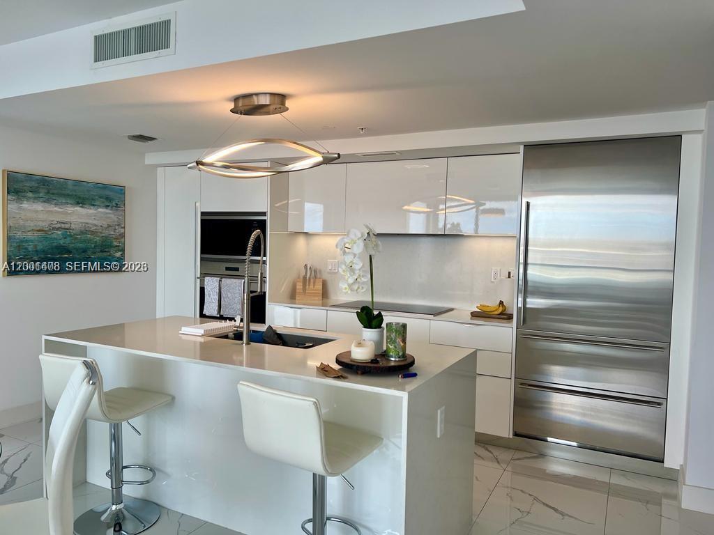 BIJOU BAY HARBOR - Residential Lease