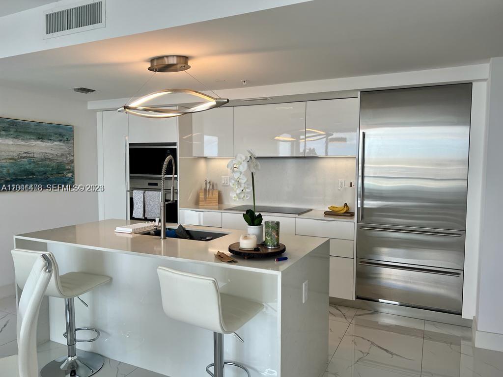 BIJOU BAY HARBOR - Residential Lease