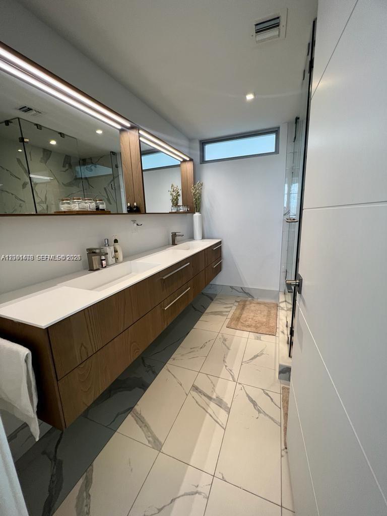 BIJOU BAY HARBOR - Residential Lease