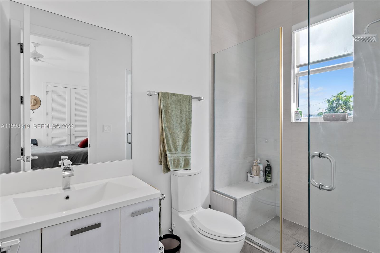 TROPICAL ISLE HOMES SUB 1 - Residential Lease