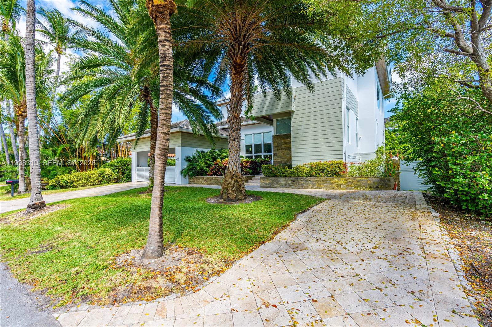 TROPICAL ISLE HOMES SUB 1 - Residential Lease