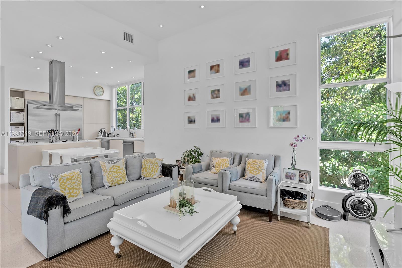 TROPICAL ISLE HOMES SUB 1 - Residential Lease