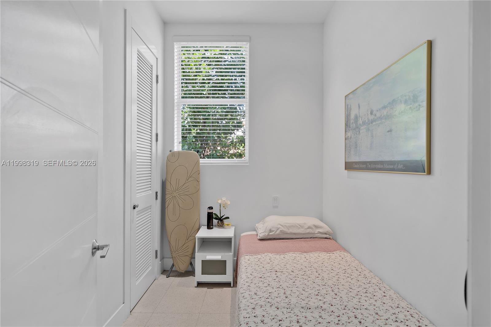 TROPICAL ISLE HOMES SUB 1 - Residential Lease