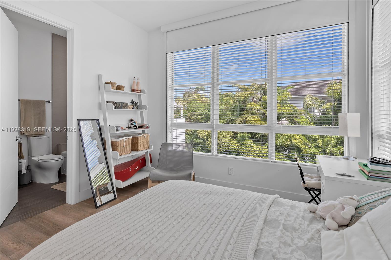 TROPICAL ISLE HOMES SUB 1 - Residential Lease