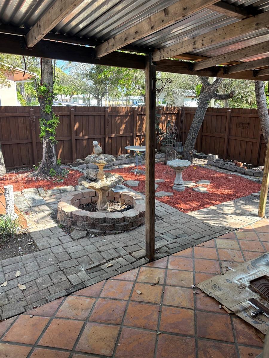 ATLANTIC LAWNS - Residential